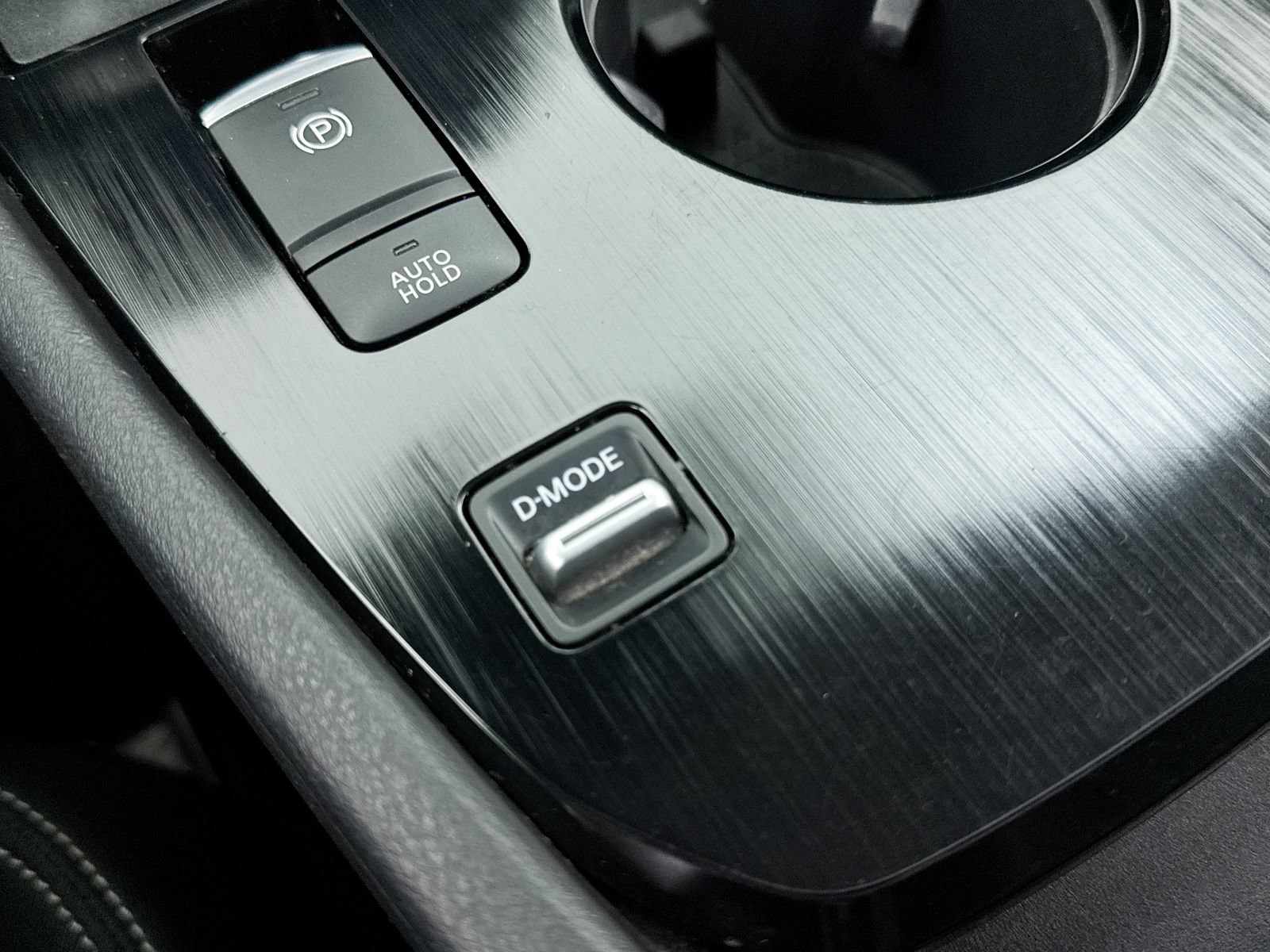 Used 2022 Nissan Rogue SV FWD image 7