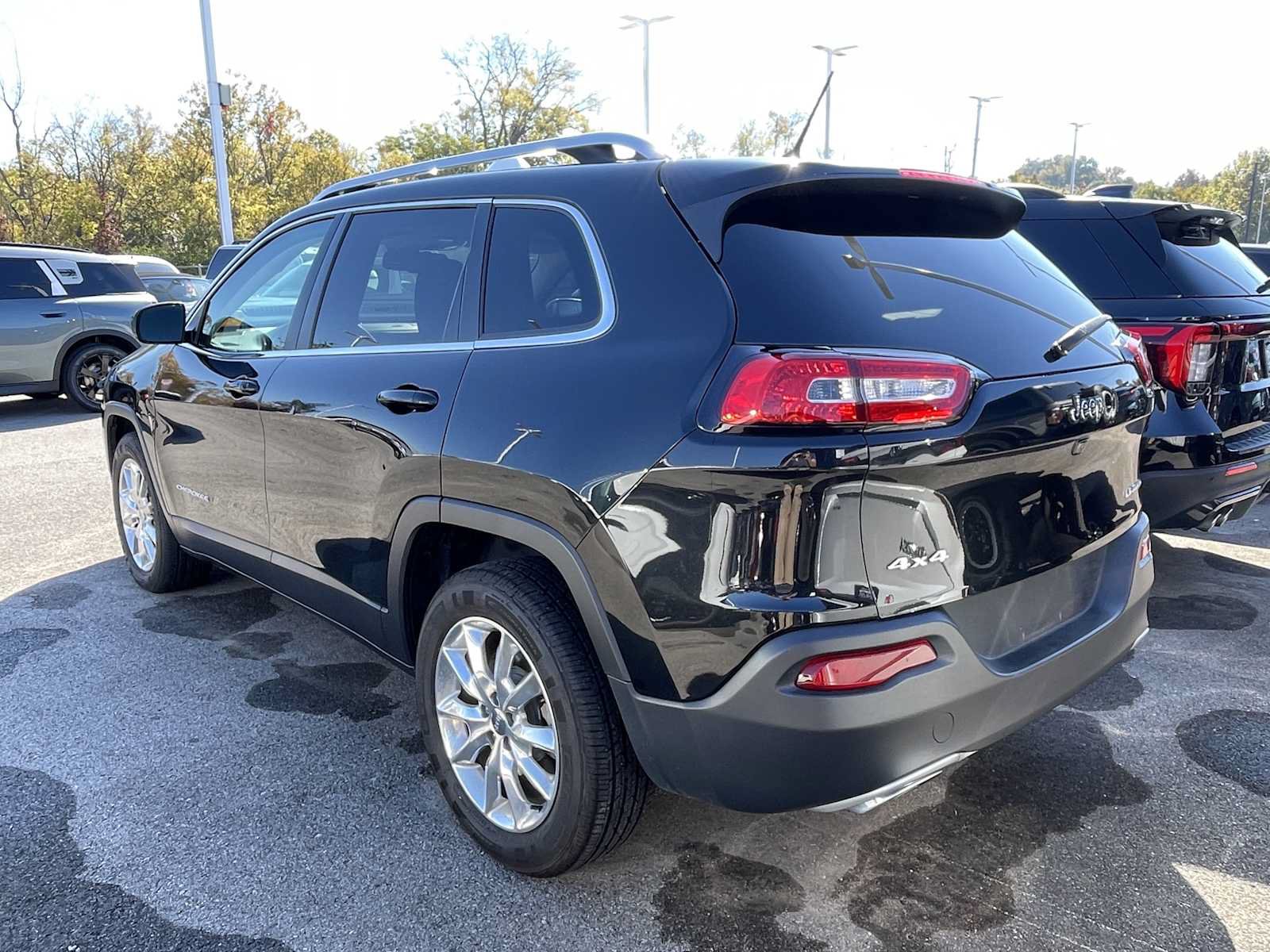Used 2015 Jeep Cherokee Limited AWD/4WD image 5