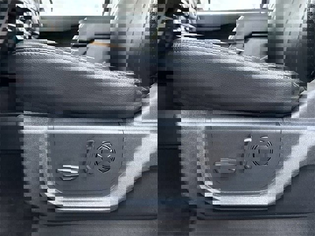 Used 2021 Ford Expedition XLT image 26