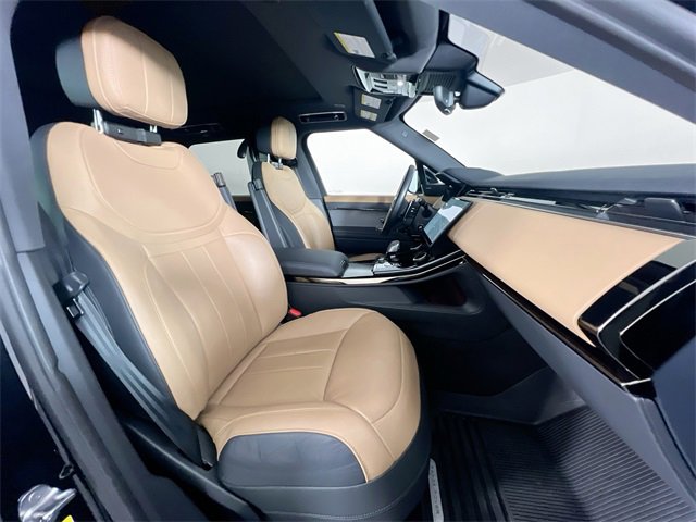 Used 2023 Land Rover Range Rover Sport SE Dynamic image 26