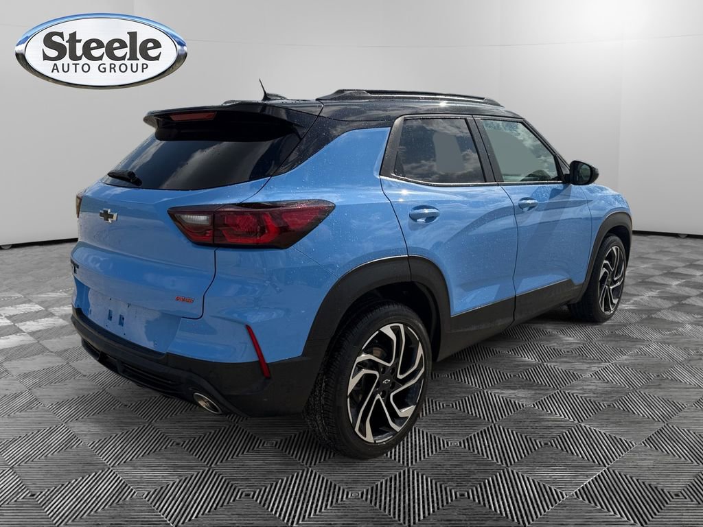 Used 2024 Chevrolet TrailBlazer RS w/ Driver Confidence Package image 5