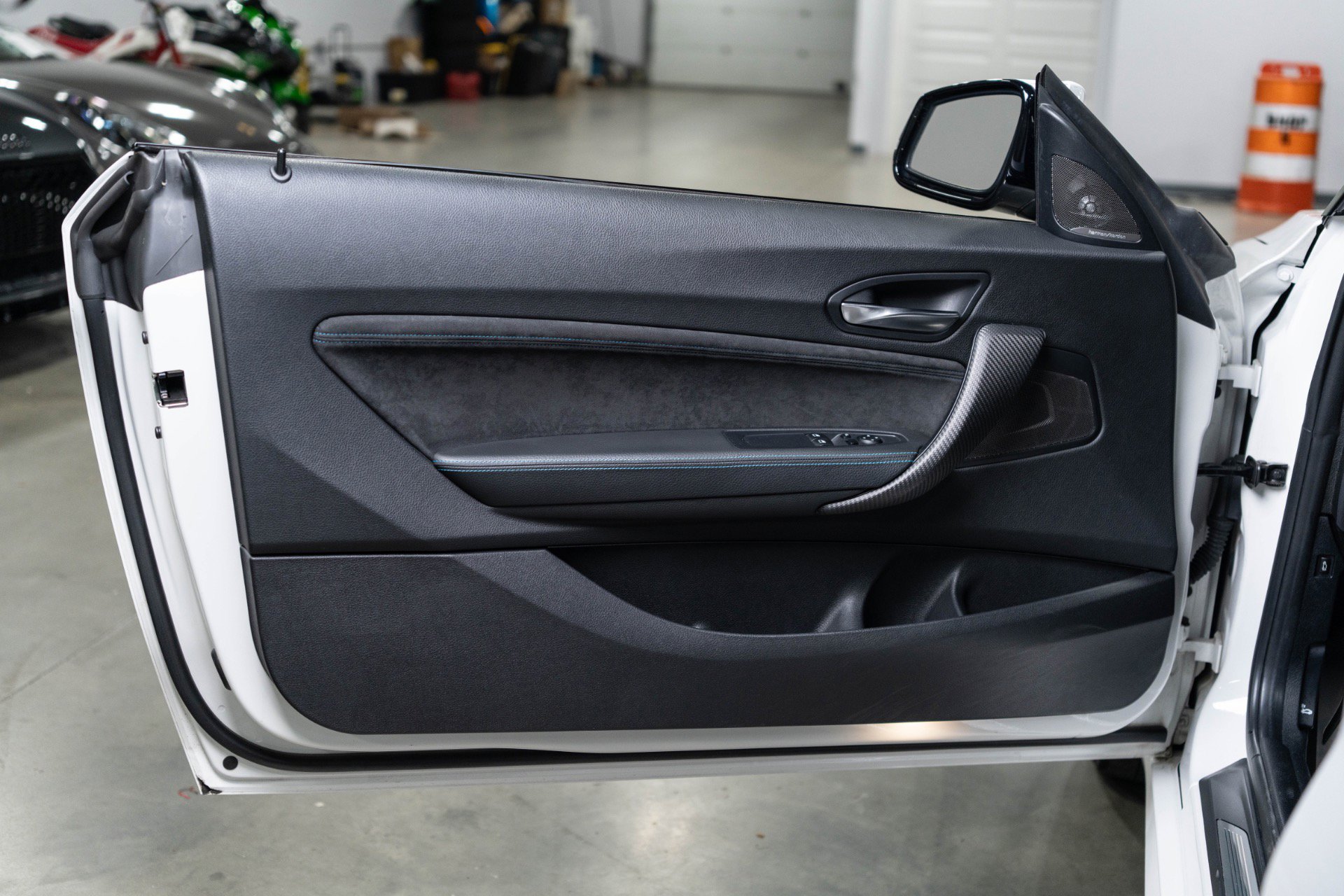 Used 2016 BMW M2 RWD image 31