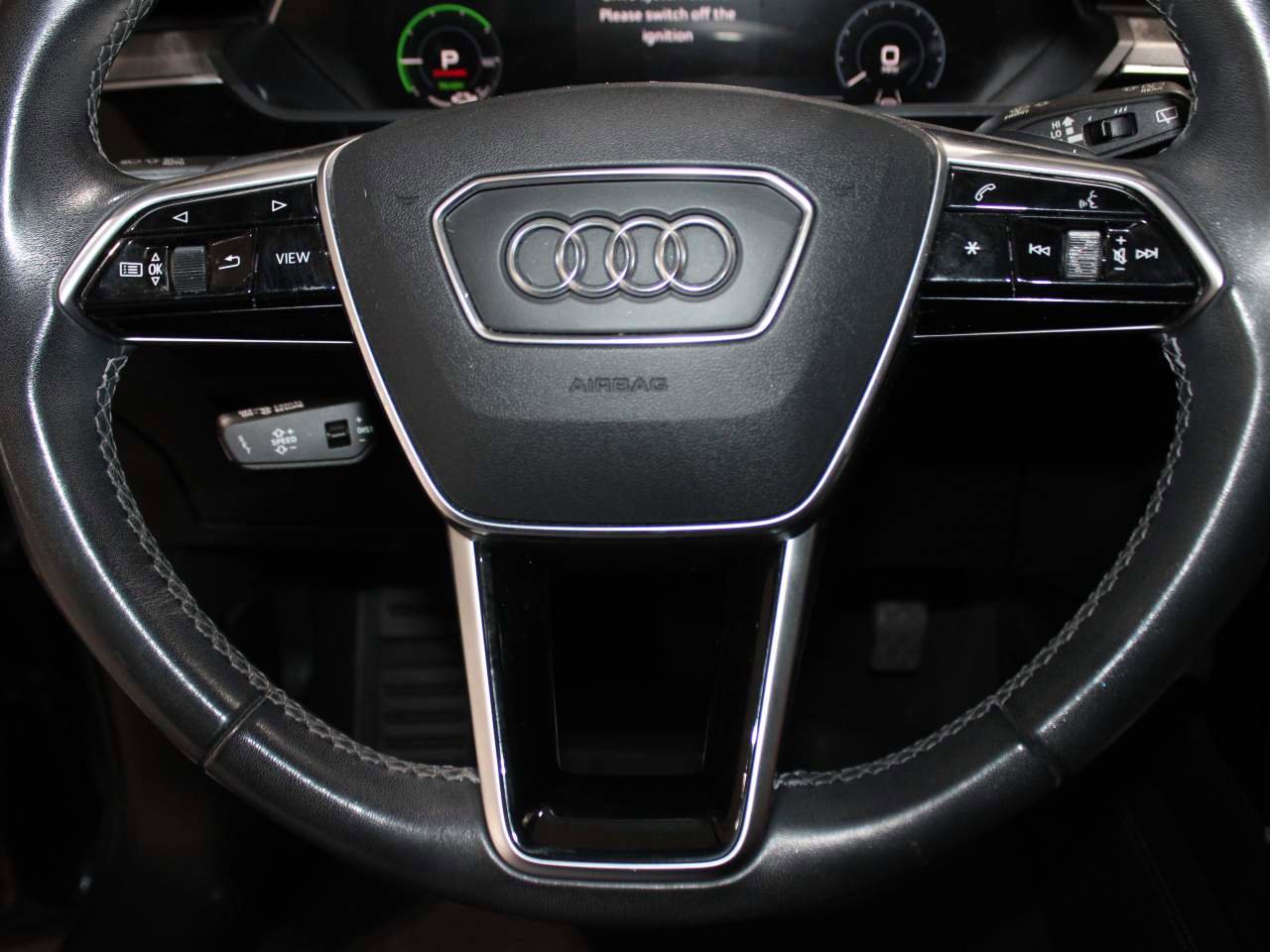 Used 2023 Audi e-tron Chronos AWD/4WD image 19