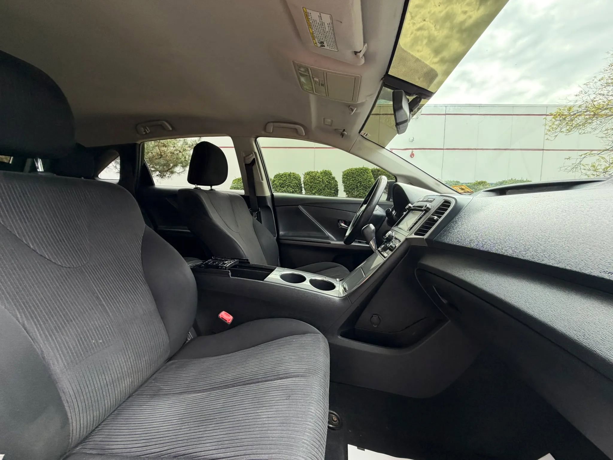 Used 2013 Toyota Venza LE AWD/4WD image 23