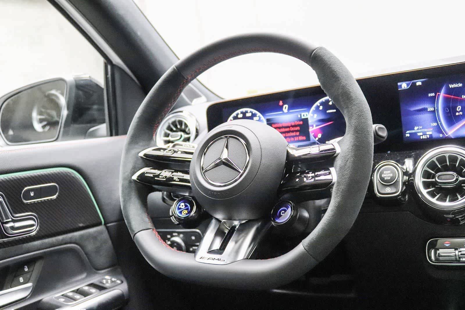 New 2025 Mercedes-Benz GLA 35 AMG 4MATIC image 13
