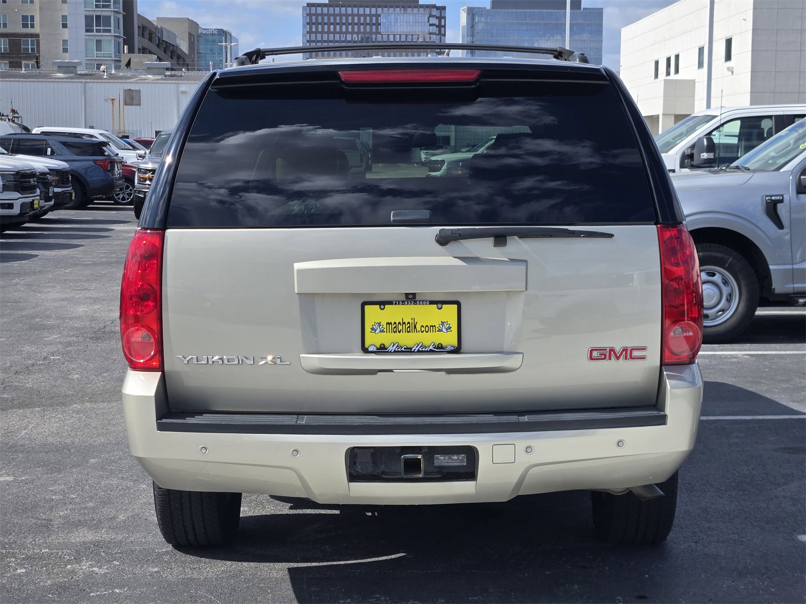 Used 2014 GMC Yukon XL SLT image 6