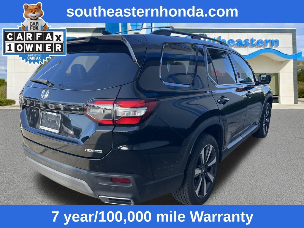 Used 2025 Honda Pilot Touring image 10