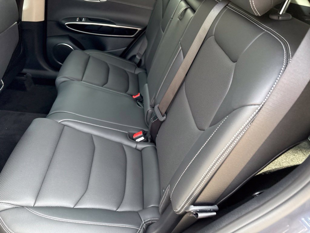 New 2027 Genesis GV70 2.5T AWD/4WD image 5