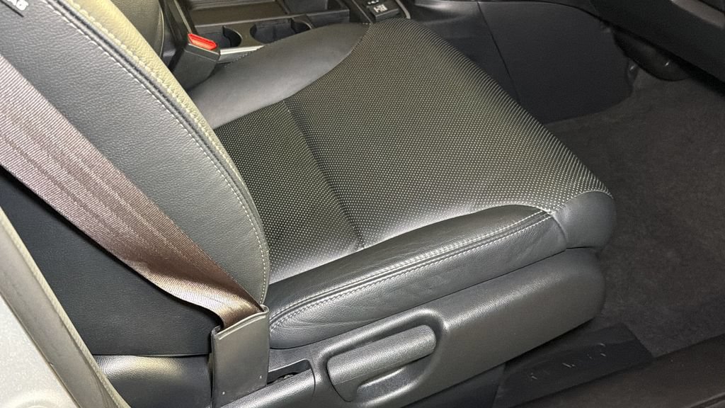 Used 2016 Honda CR-V Touring image 12