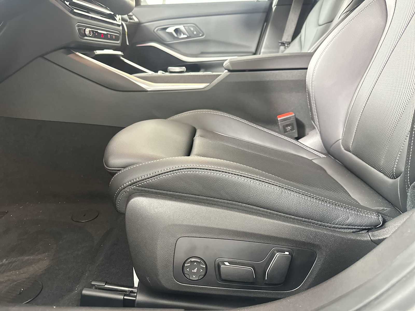 New 2026 BMW 330i xDrive Sedan w/ Premium Package image 12