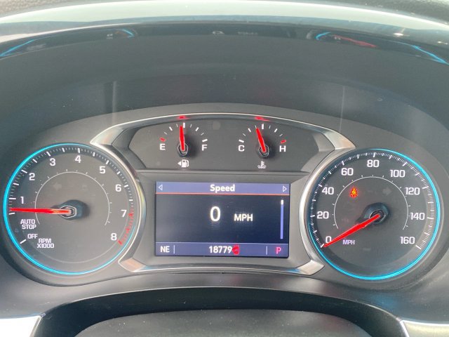 Used 2023 Chevrolet Traverse LT FWD image 11