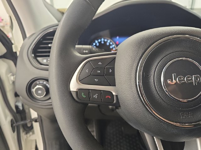 Used 2023 Jeep Renegade Altitude AWD/4WD image 29