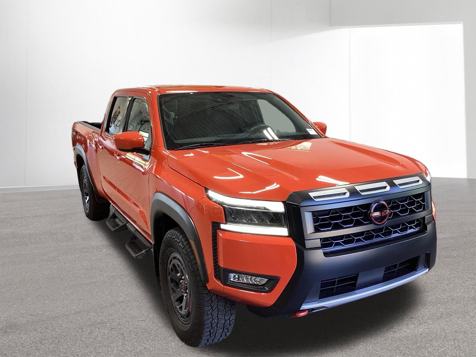 Used 2025 Nissan Frontier PRO-4X AWD/4WD image 7