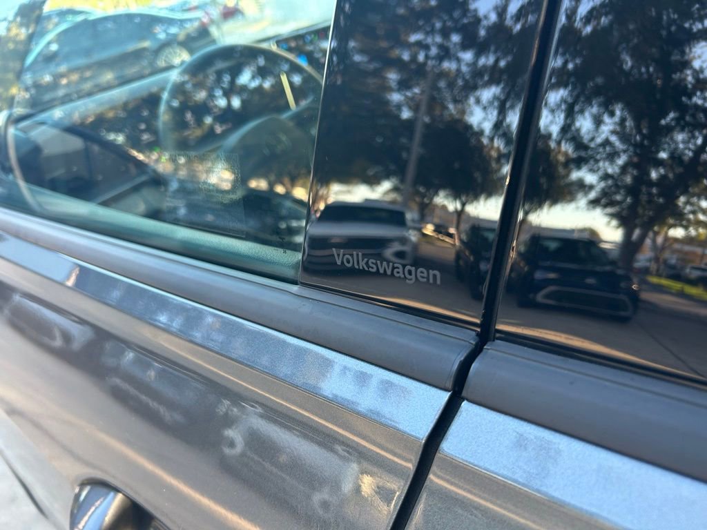 Used 2025 Volkswagen Tiguan S image 28