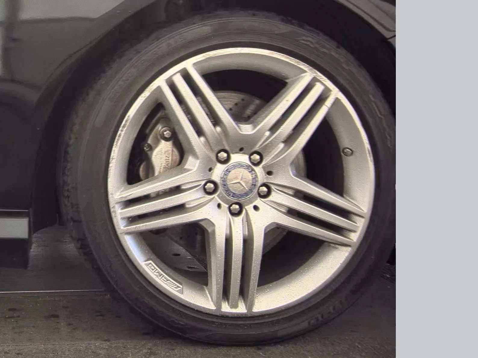 Used 2013 Mercedes-Benz CL 550 4MATIC w/ Sport Pkg image 11