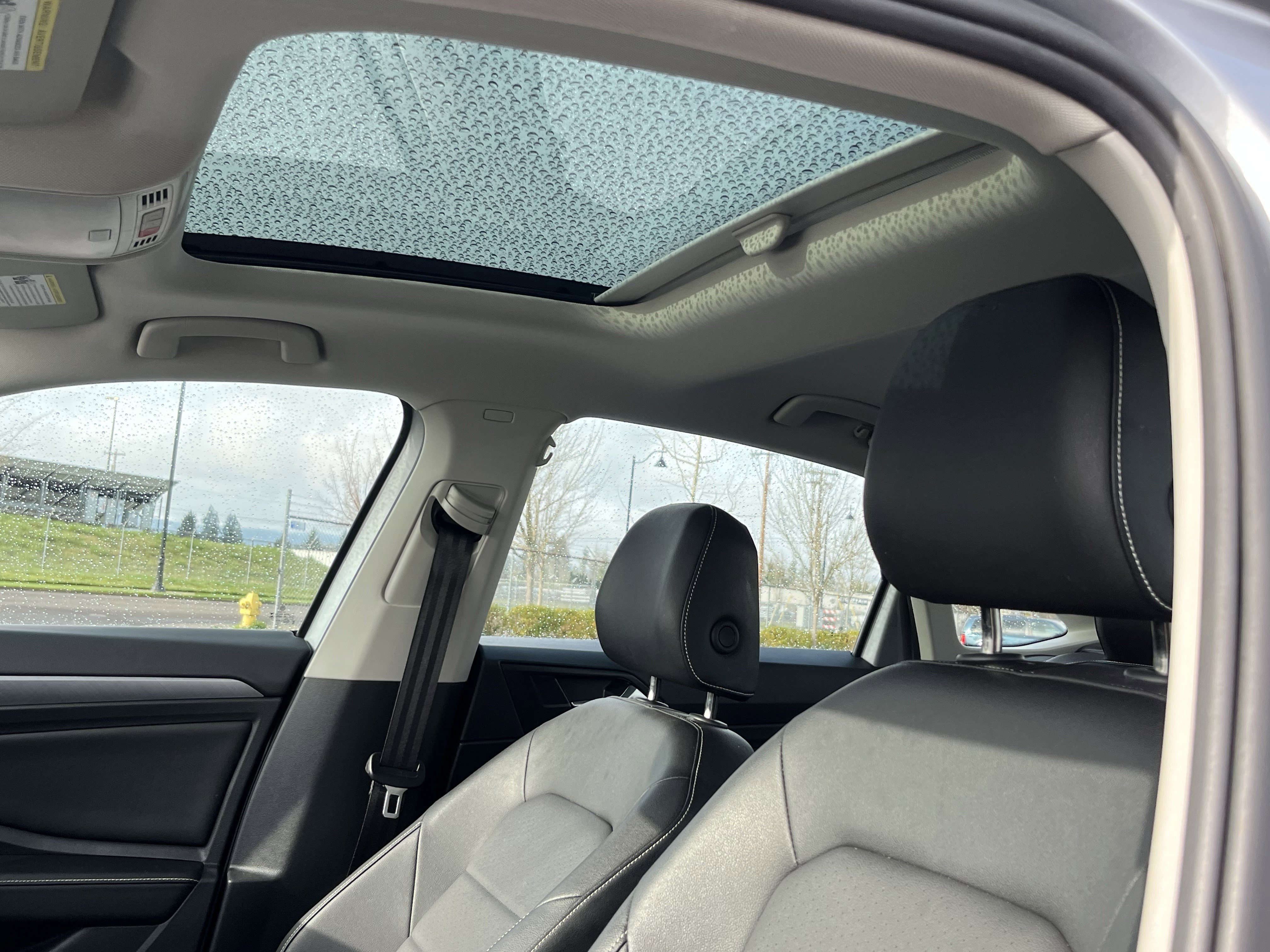 Used 2024 Volkswagen Jetta SE image 19