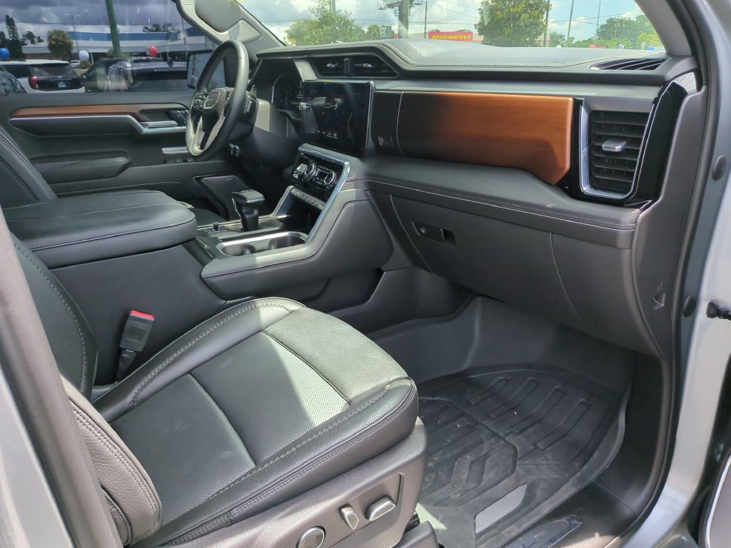 Used 2024 GMC Sierra 1500 Denali w/ Denali Reserve Package AWD/4WD image 14