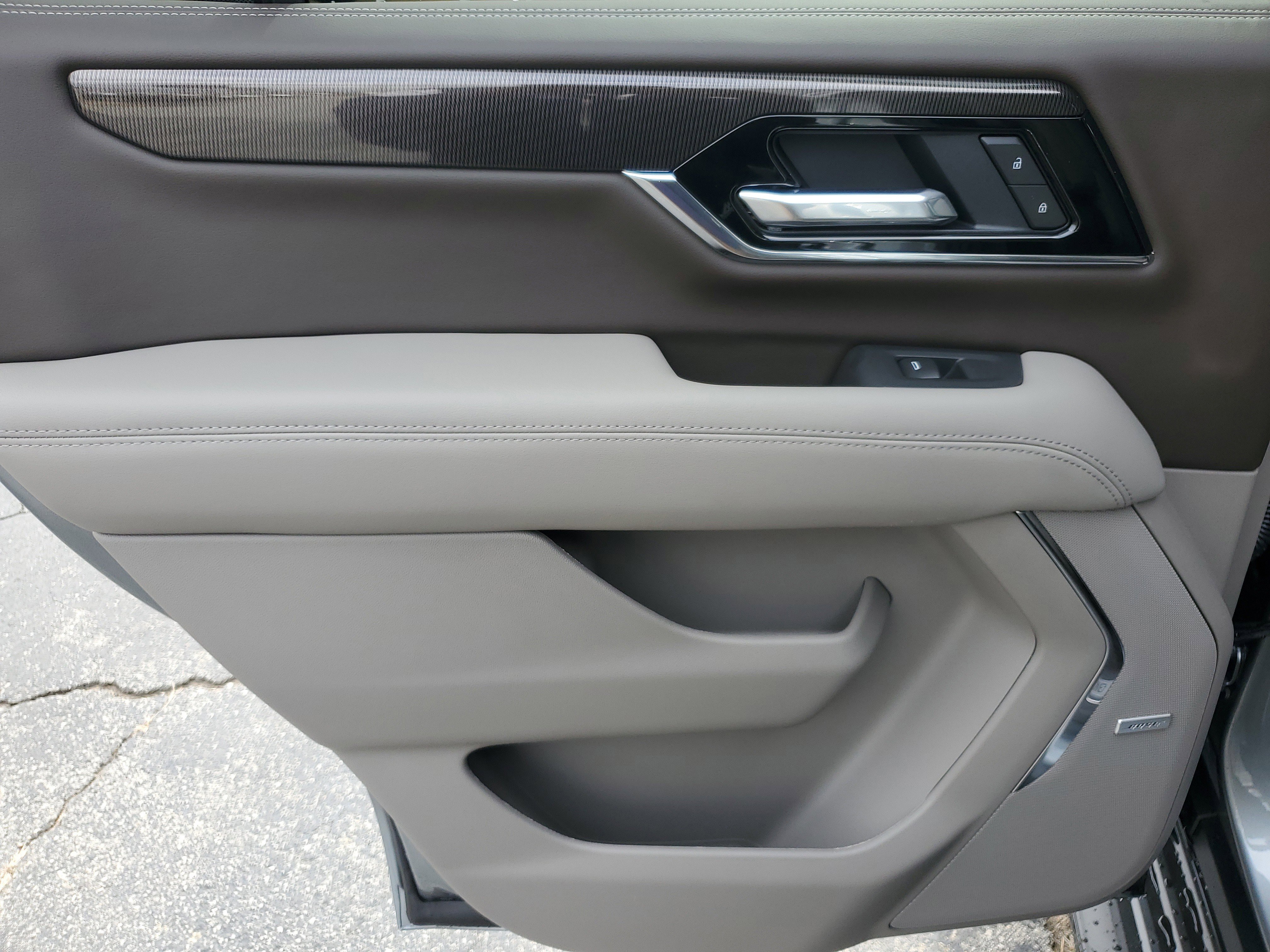 New 2026 GMC Yukon Elevation image 12