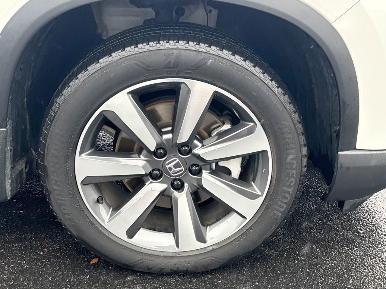 Used 2023 Honda Pilot Elite image 9