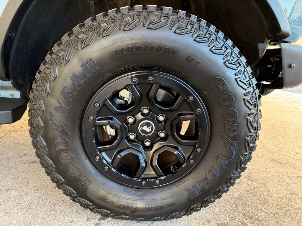 Used 2023 Ford Bronco Wildtrak image 10