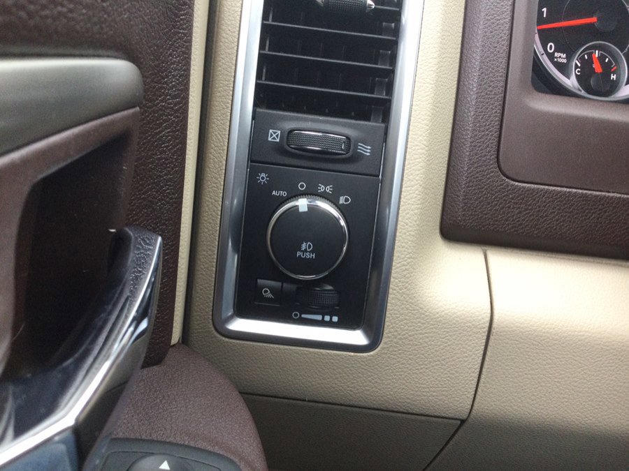 Used 2015 RAM 1500 Big Horn AWD/4WD image 35