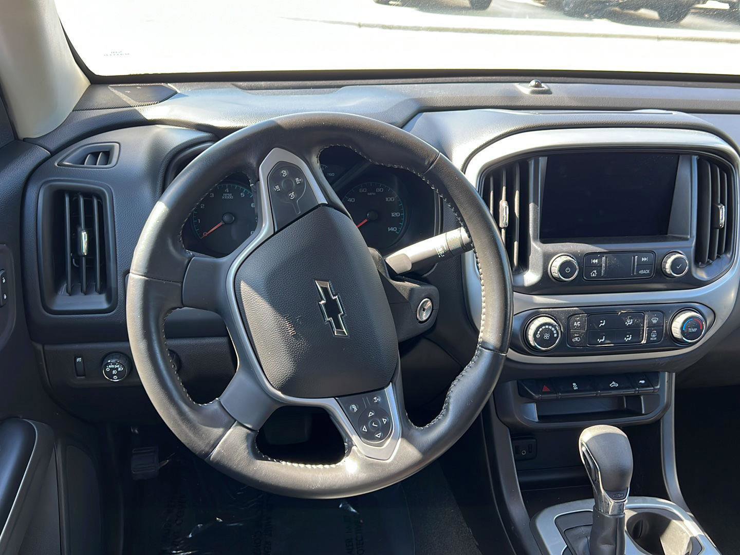 Used 2022 Chevrolet Colorado LT w/ LT Convenience Package image 13