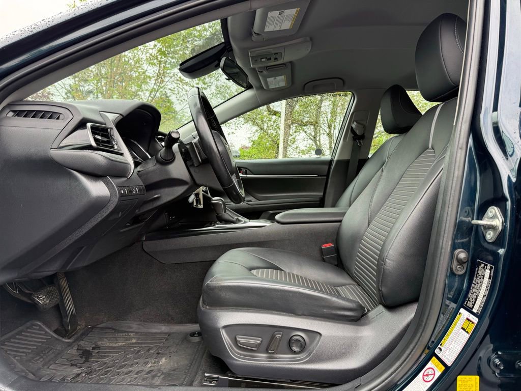 Used 2019 Toyota Camry SE image 12