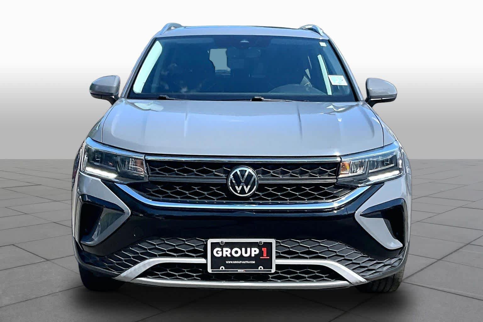 Used 2023 Volkswagen Taos SE AWD/4WD image 4