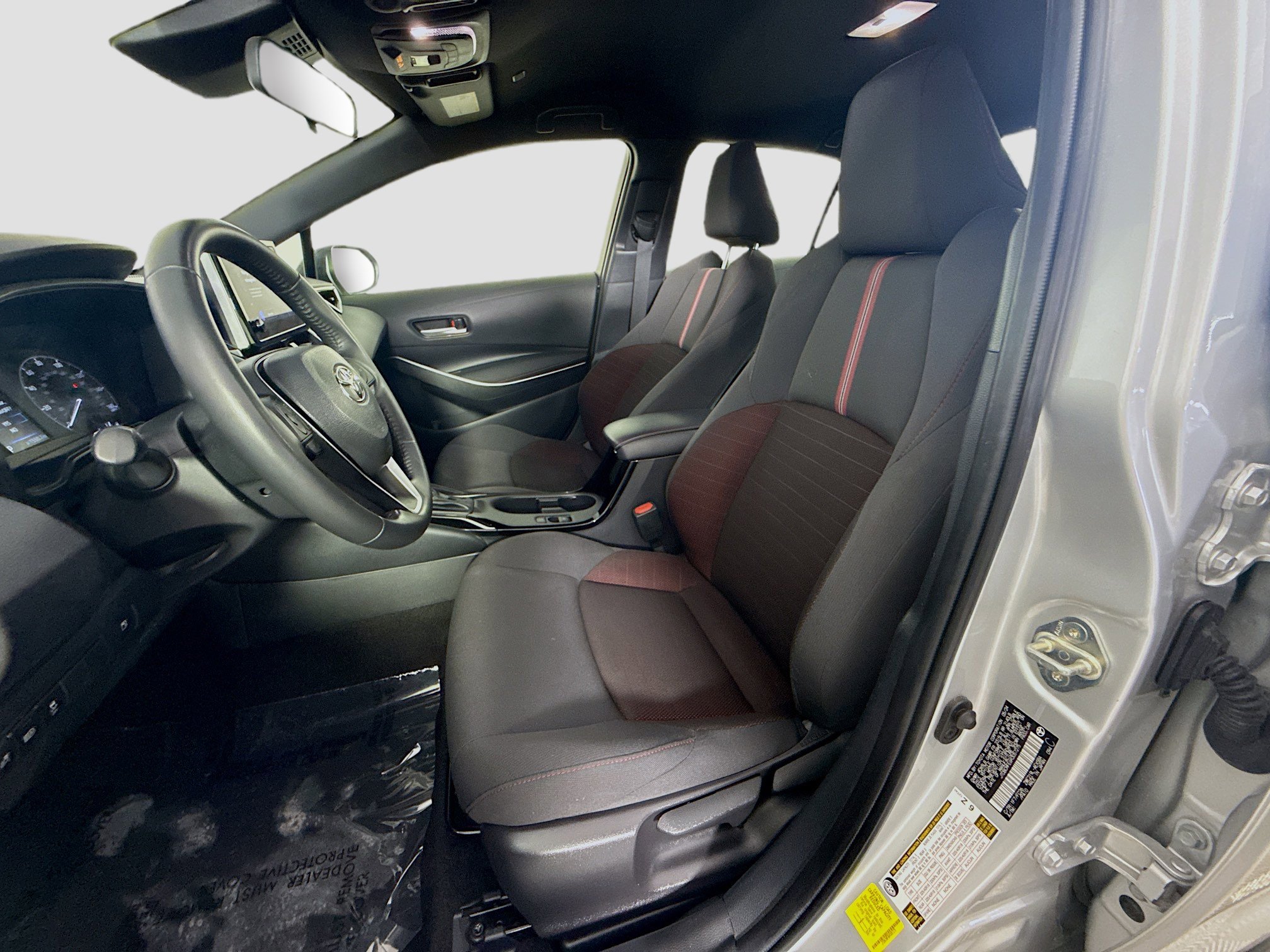 Used 2024 Toyota Corolla SE w/ Convenience Package FWD image 22
