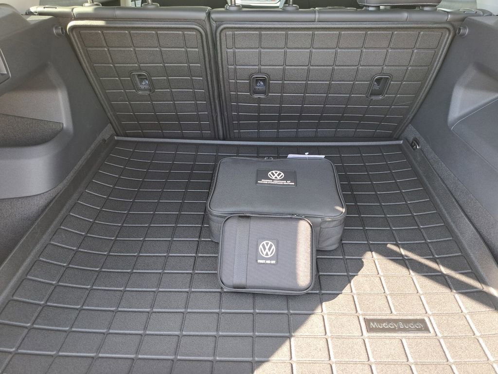 New 2026 Volkswagen Tiguan SE image 25