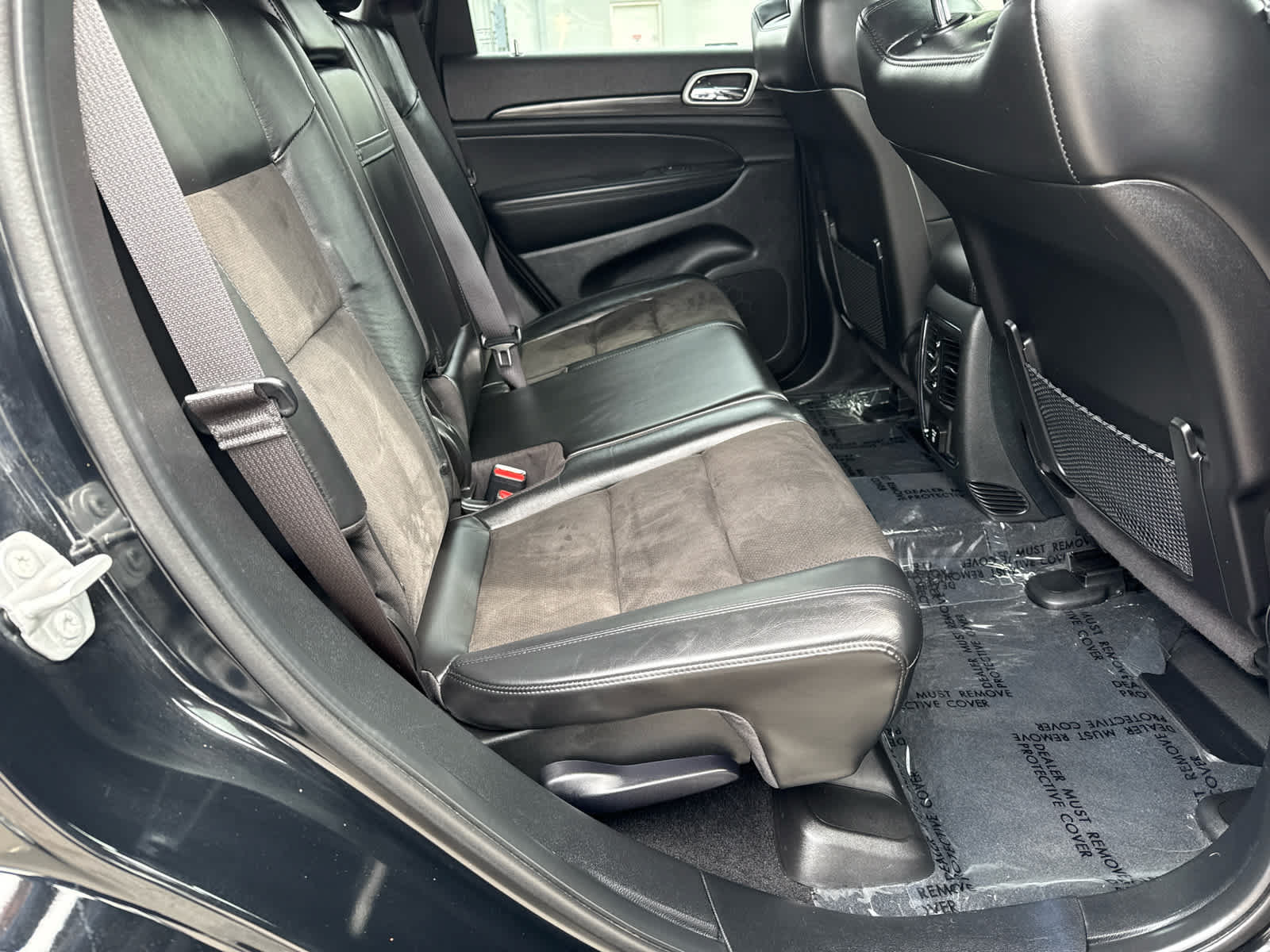 Used 2022 Jeep Grand Cherokee Laredo X AWD/4WD image 14