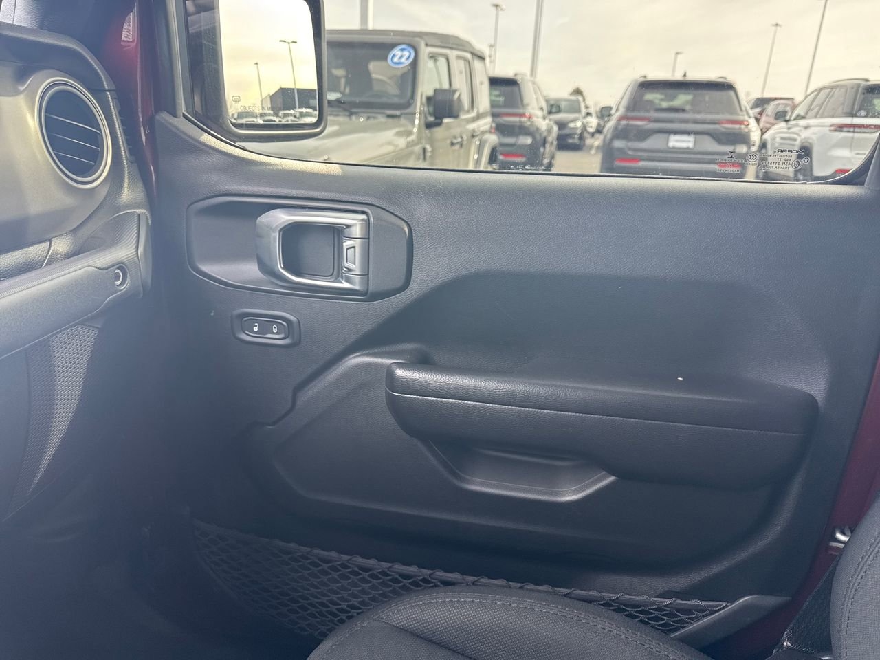 Used 2021 Jeep Gladiator Sport image 25