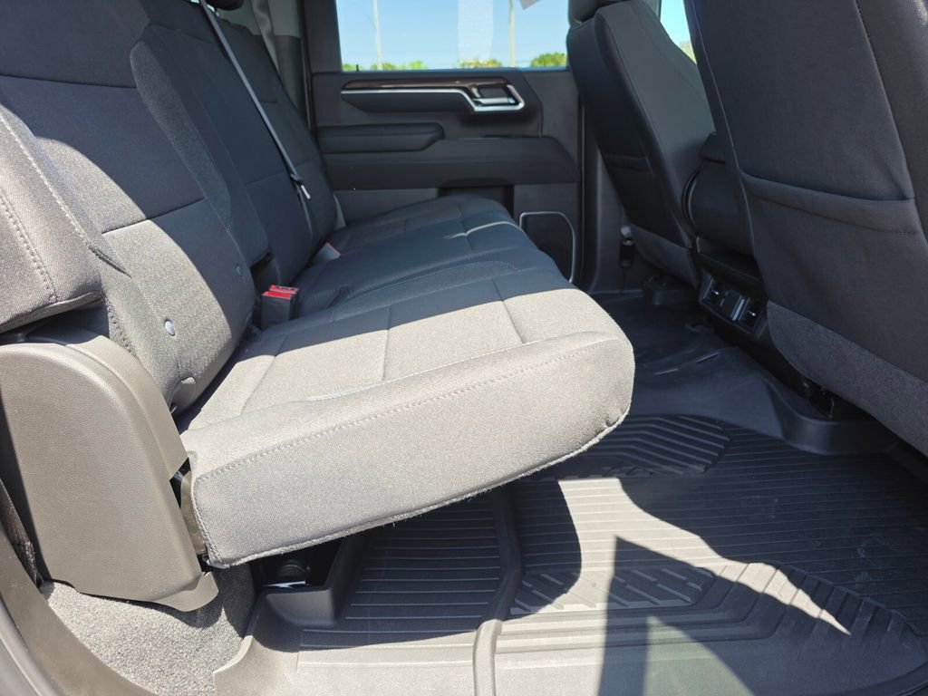 Used 2026 Chevrolet Silverado 2500 LT w/ All Star Edition AWD/4WD image 13