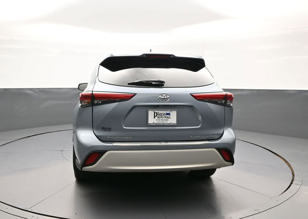 Certified 2020 Toyota Highlander Platinum w/ Preferred Accessory Package AWD/4WD image 7
