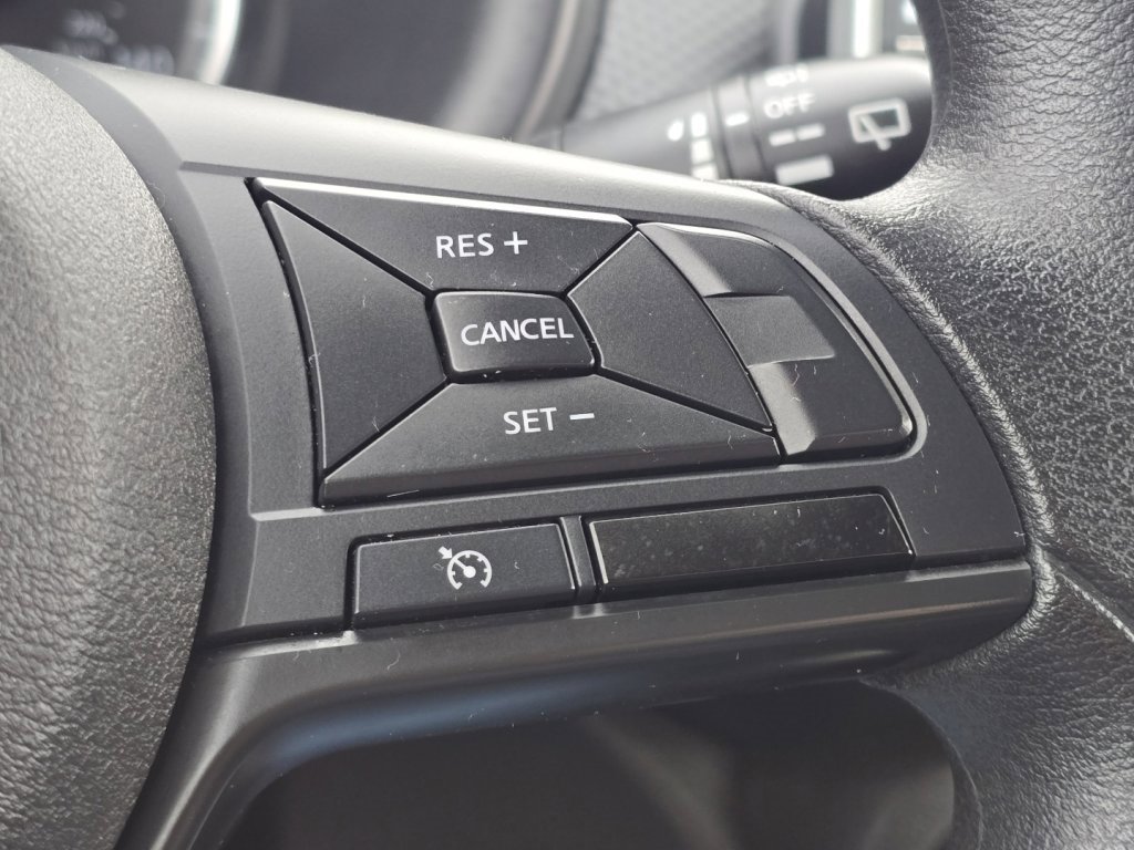 Used 2024 Nissan Kicks S image 30