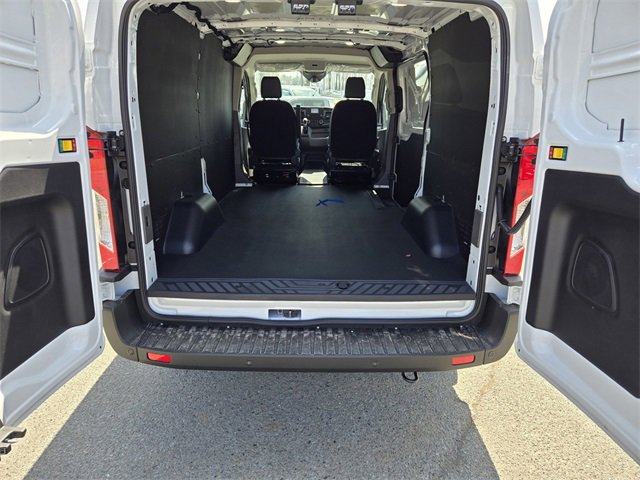 New 2025 Ford Transit 250 148 Medium Roof image 20