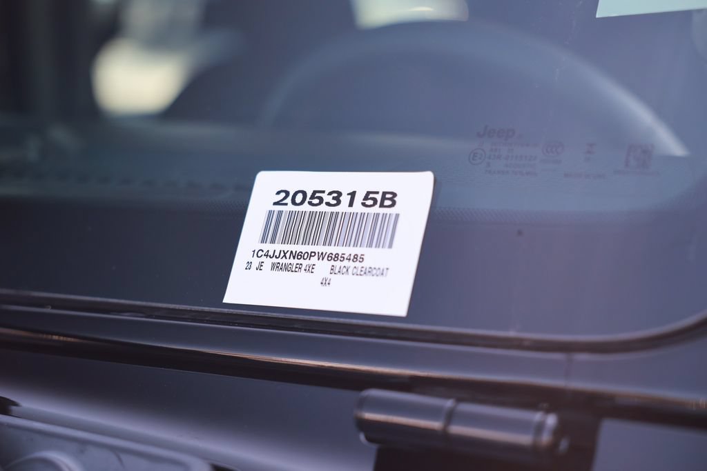 Used 2023 Jeep Wrangler Unlimited AWD/4WD image 42