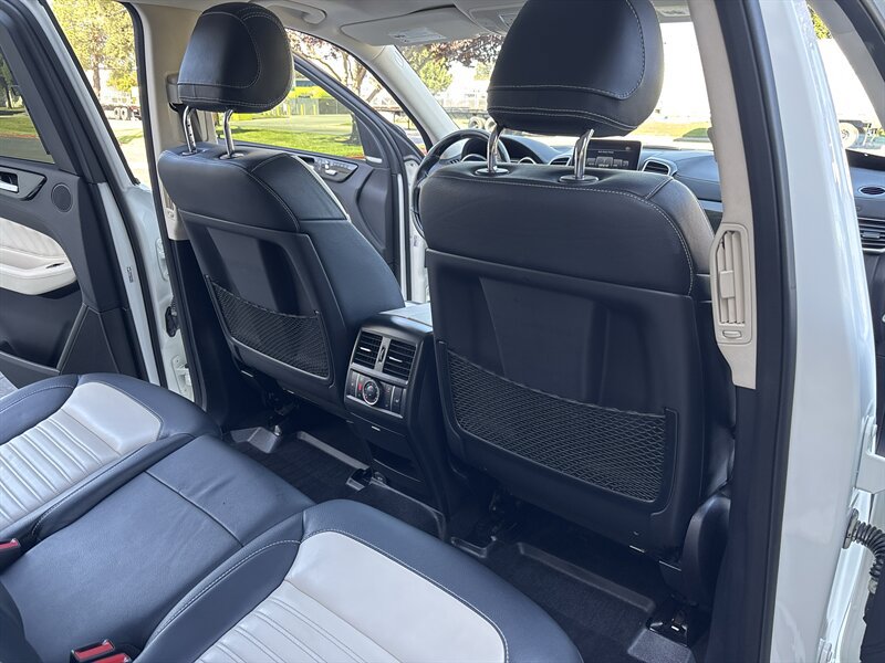 Used 2018 Mercedes-Benz GLE 43 AMG 4MATIC image 36
