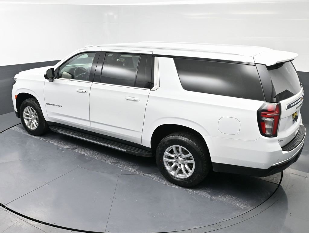 Used 2023 Chevrolet Suburban LT image 47
