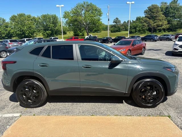 Used 2026 Chevrolet Trax LS w/ LS Convenience Package FWD image 5