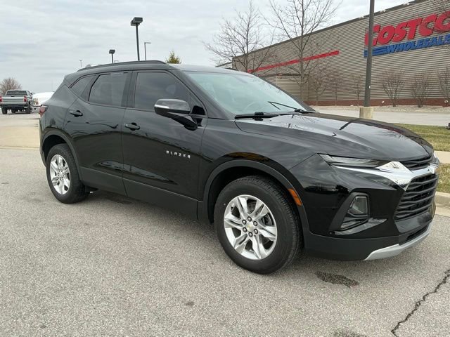 Used 2019 Chevrolet Blazer LT image 2