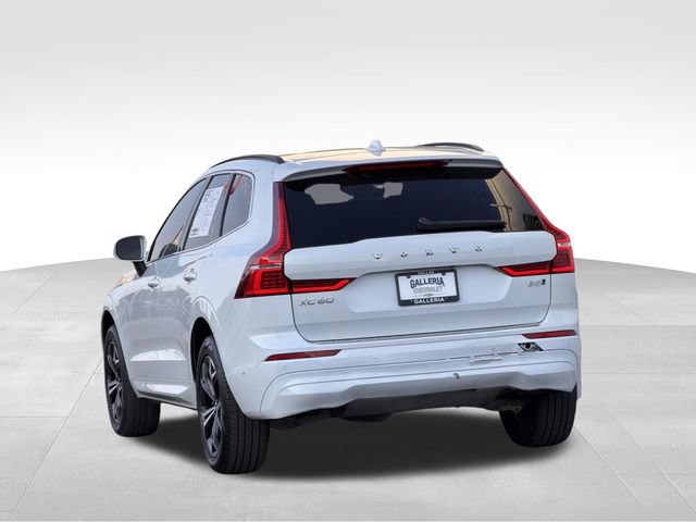 Used 2022 Volvo XC60 B5 Momentum w/ Advanced Package AWD/4WD image 7