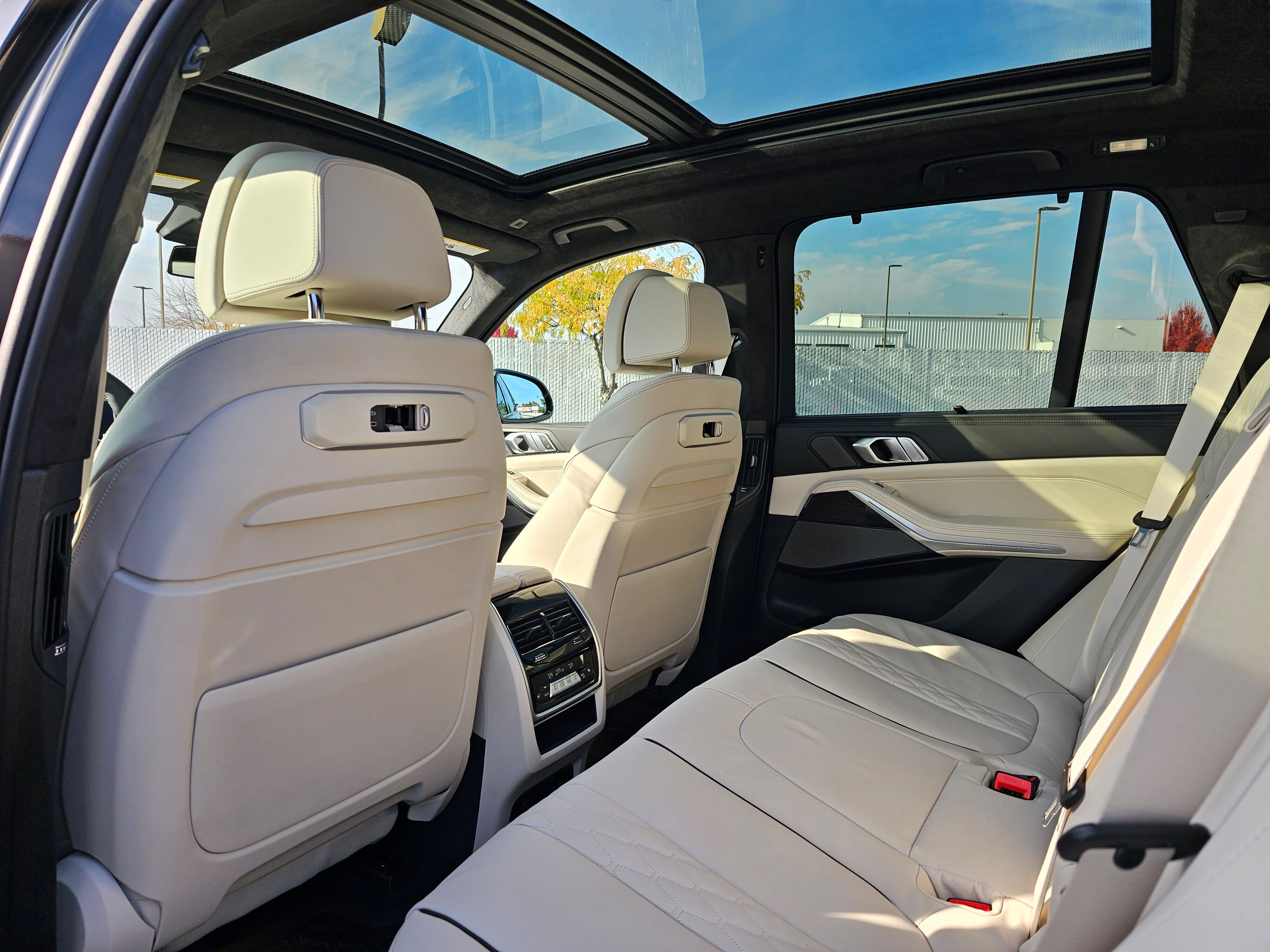 New 2026 BMW X5 xDrive40i w/ Executive Package image 12