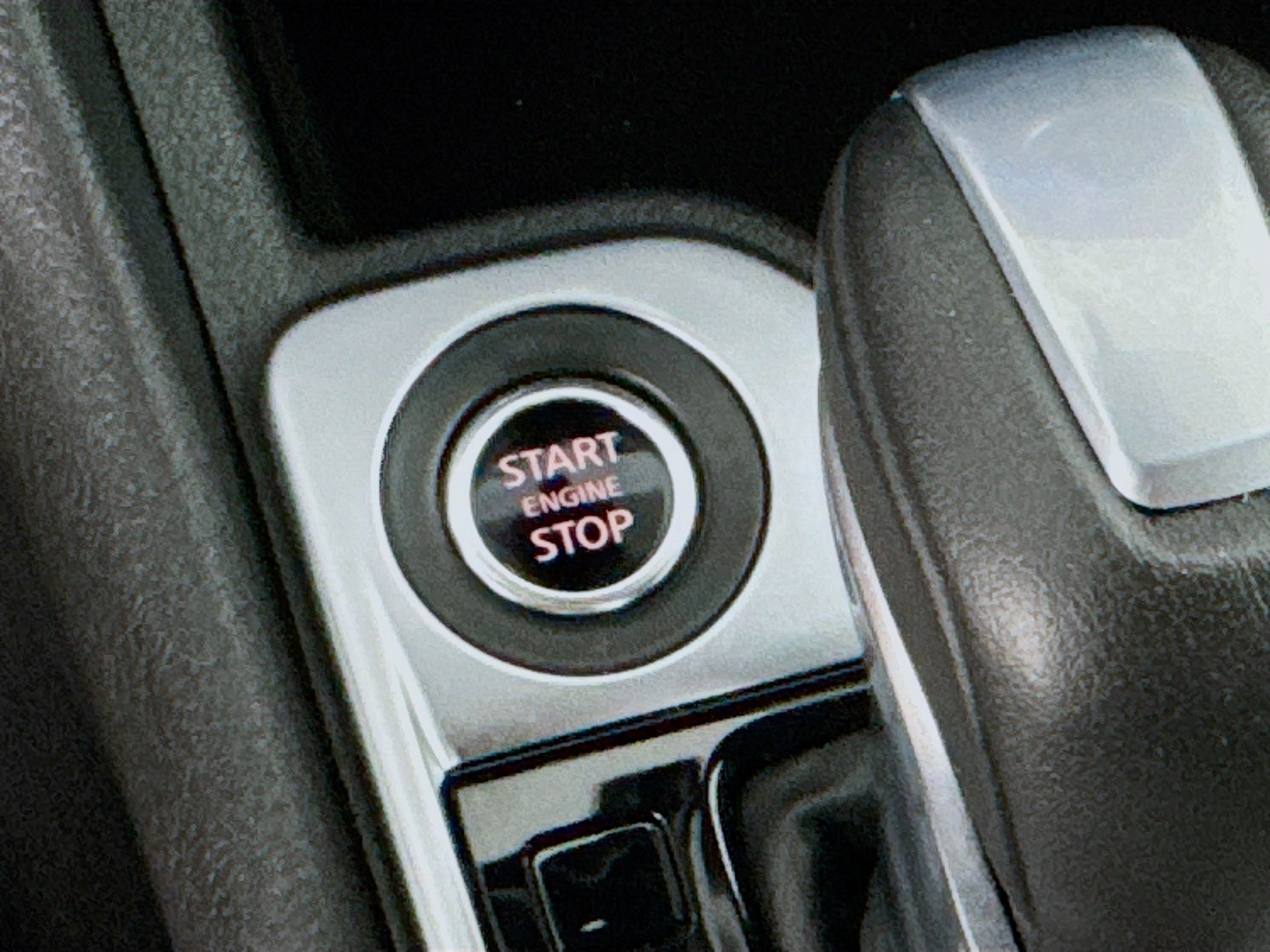 Used 2025 Nissan Sentra SR w/ Midnight Edition FWD image 19