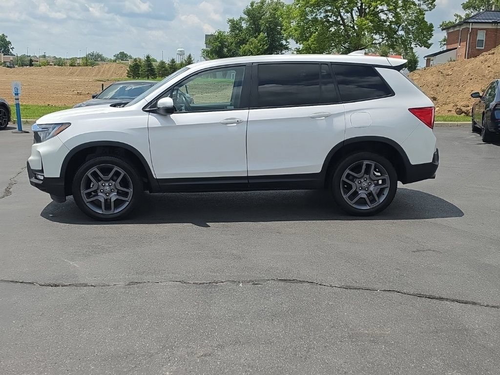 Used 2023 Honda Passport EX-L image 4