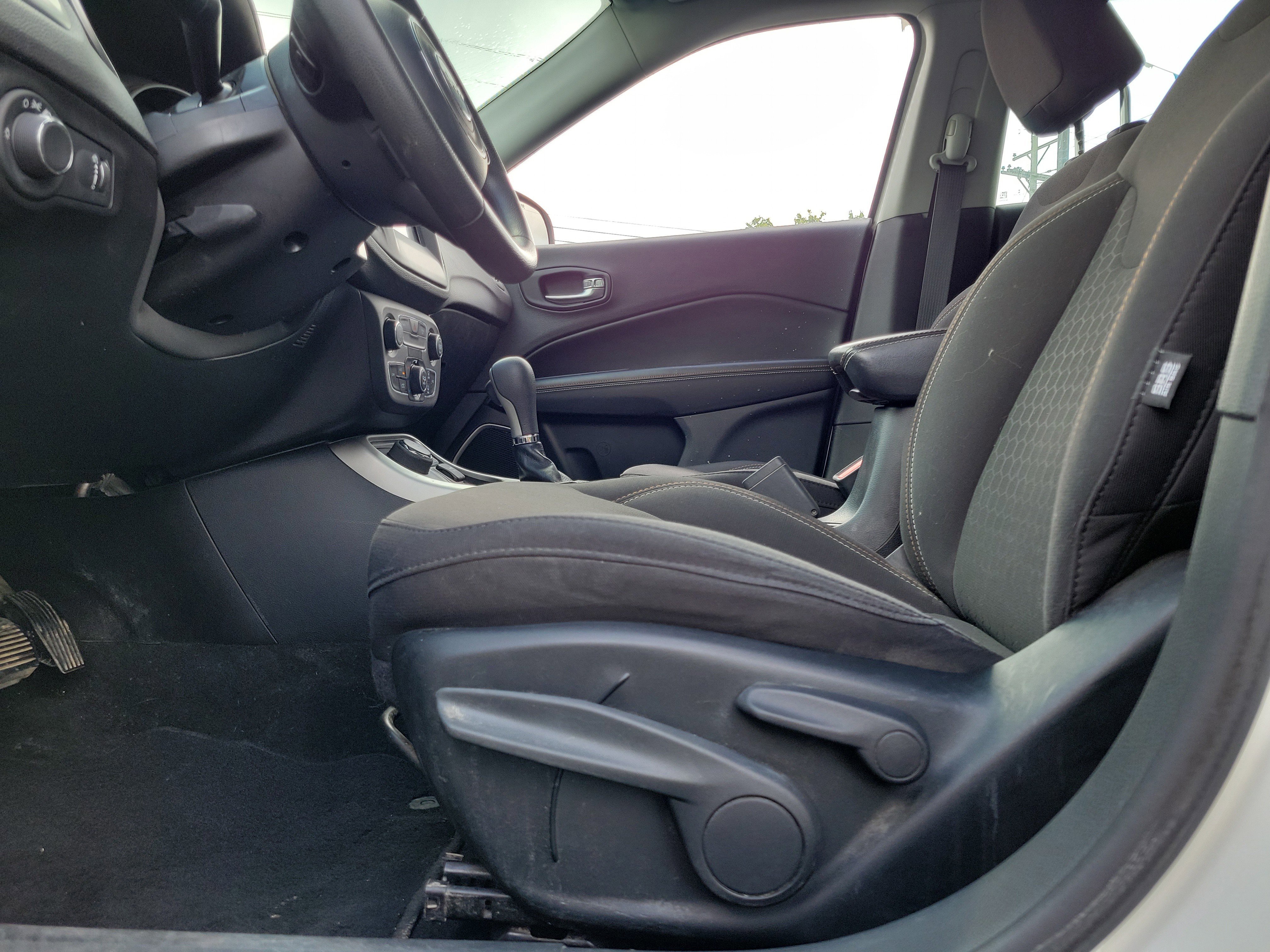 Used 2019 Jeep Compass Sport image 16