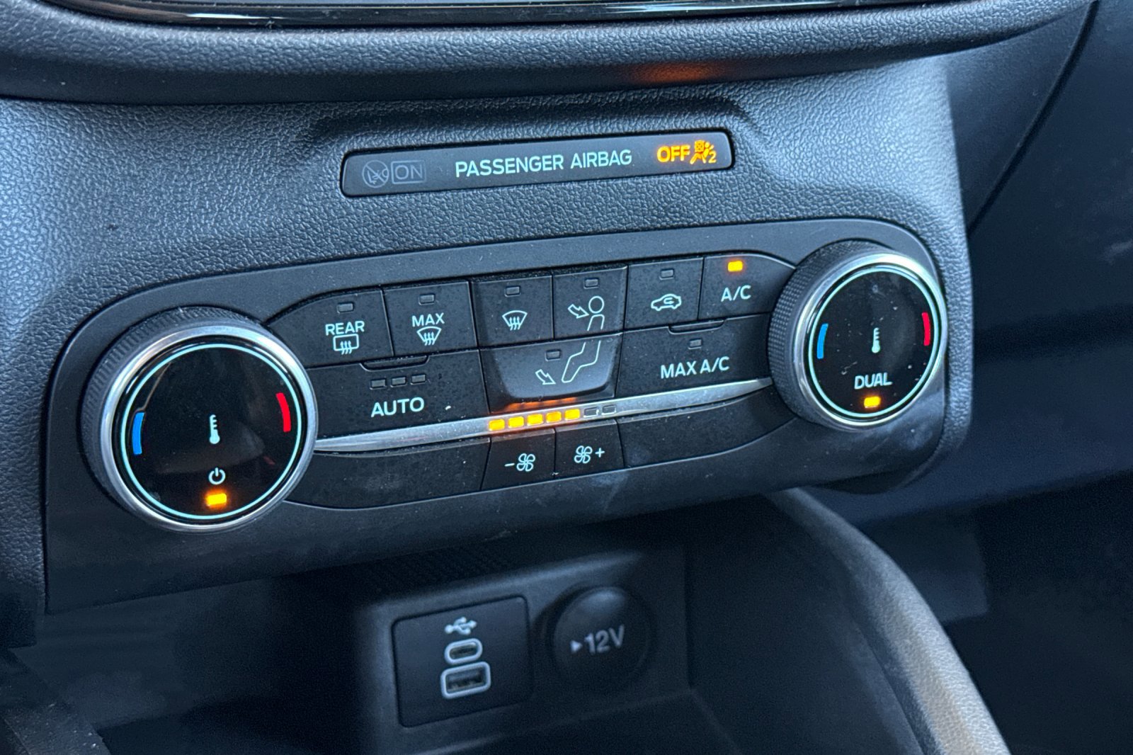 Used 2025 Ford Escape ST-Line image 20