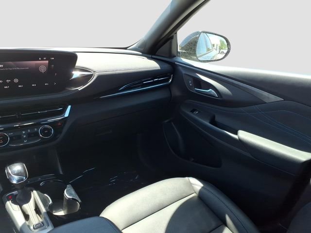 Used 2025 Buick Envista Sport Touring FWD image 12