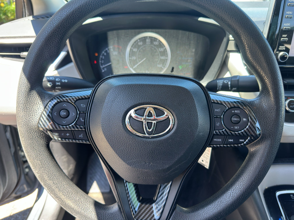 Used 2020 Toyota Corolla LE FWD image 17
