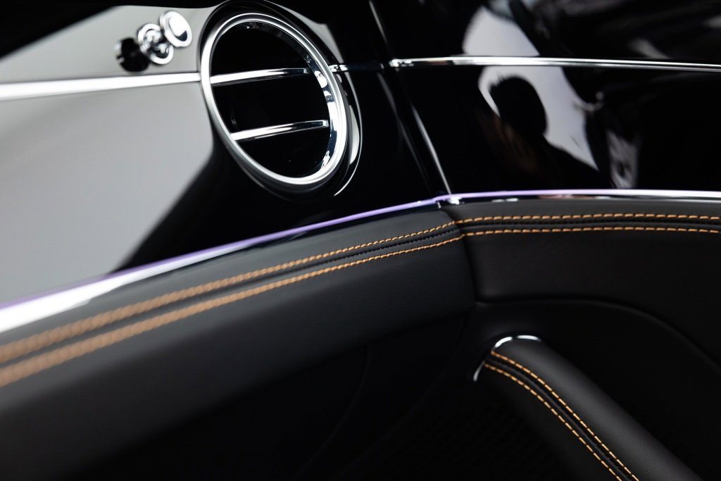 New 2025 Bentley Flying Spur Plug-In Hybrid image 24